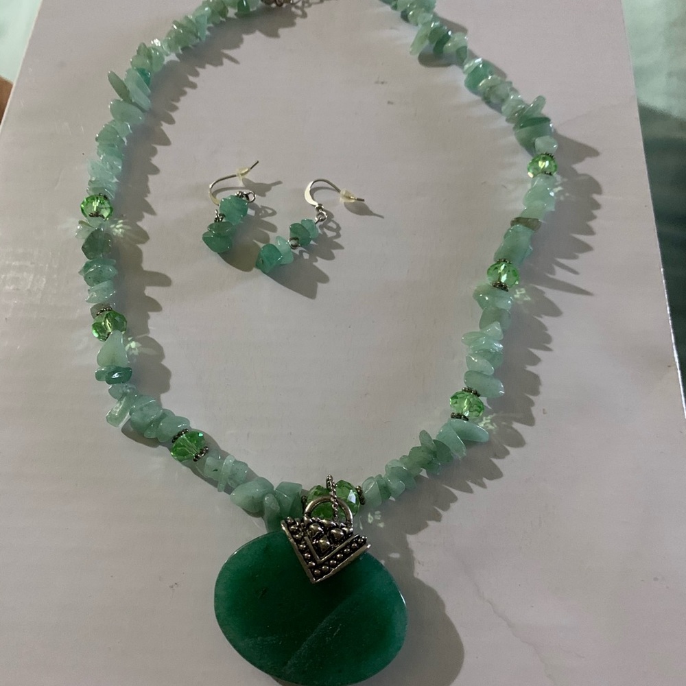 Set of earrings and necklace - Picture 6 of 6